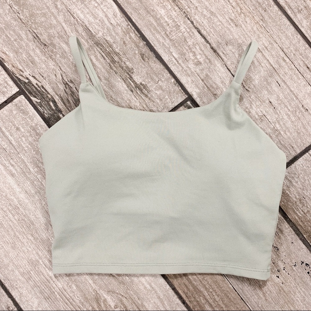 EM Aura crop top